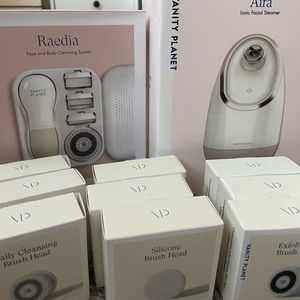 Vanity Planet Aira Steamer and Raedia Face and Body Cleansing System